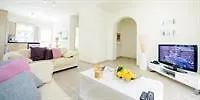 Oceanview Luxury 059 شقة